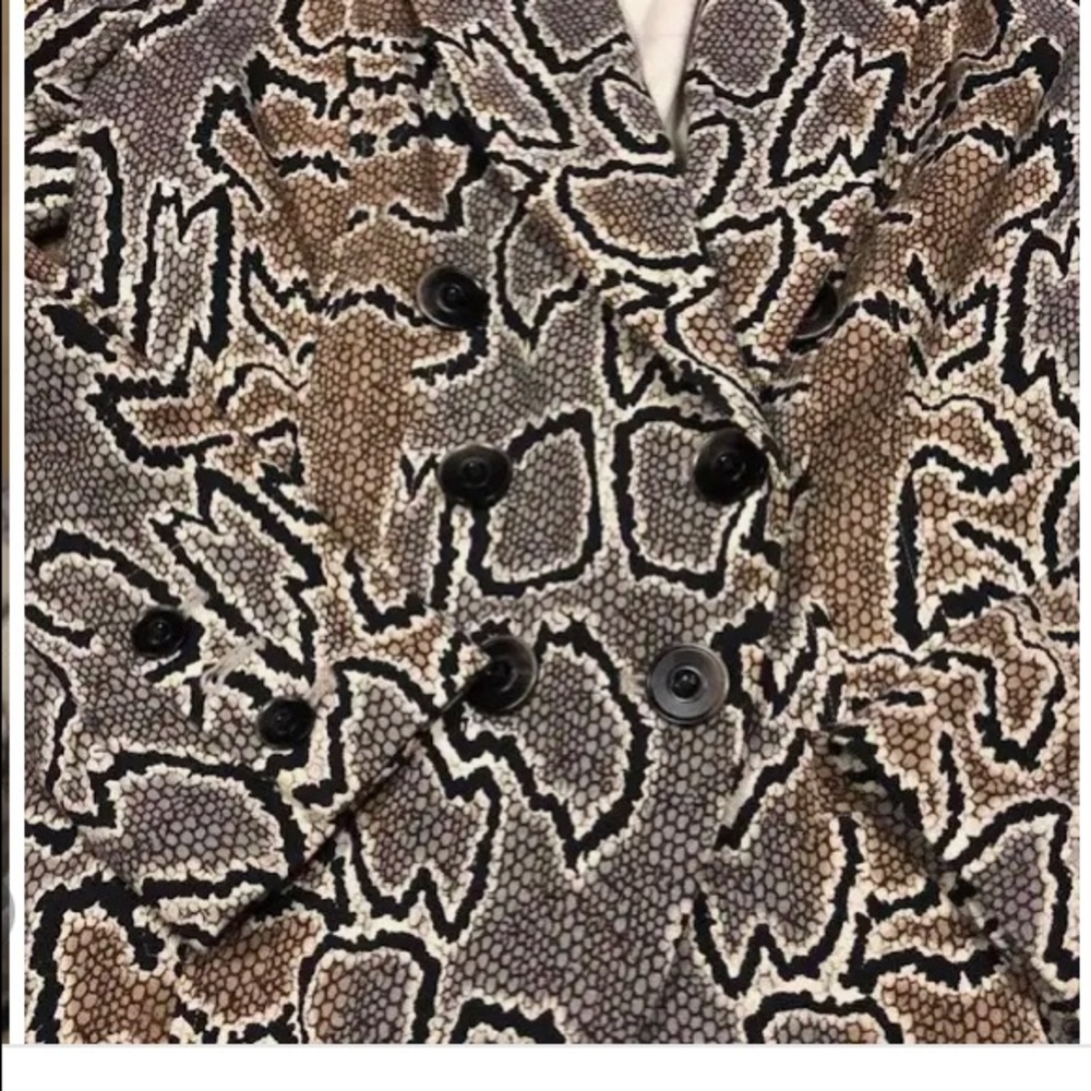 **New** Cabi Python Snake Blazer Size 10 - image 3